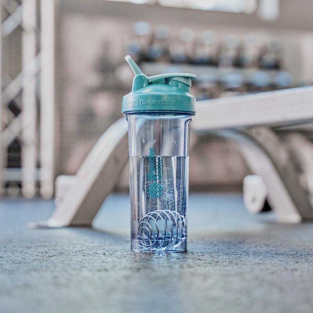 BlenderBottle ProSeries Tritan Shaker Bottle 24 oz Cerulean Blue