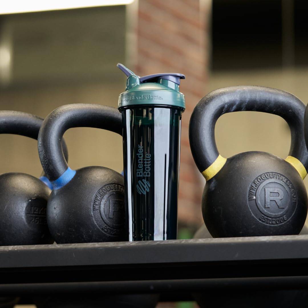 BlenderBottle ProSeries Tritan Shaker Bottle 24 oz Green