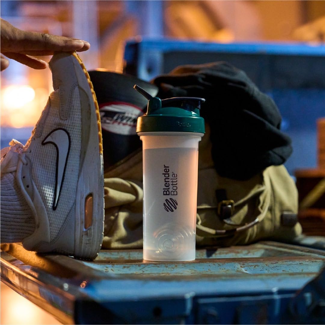 BlenderBottle Classic V2 Plastic Shaker Bottle 28 oz Green