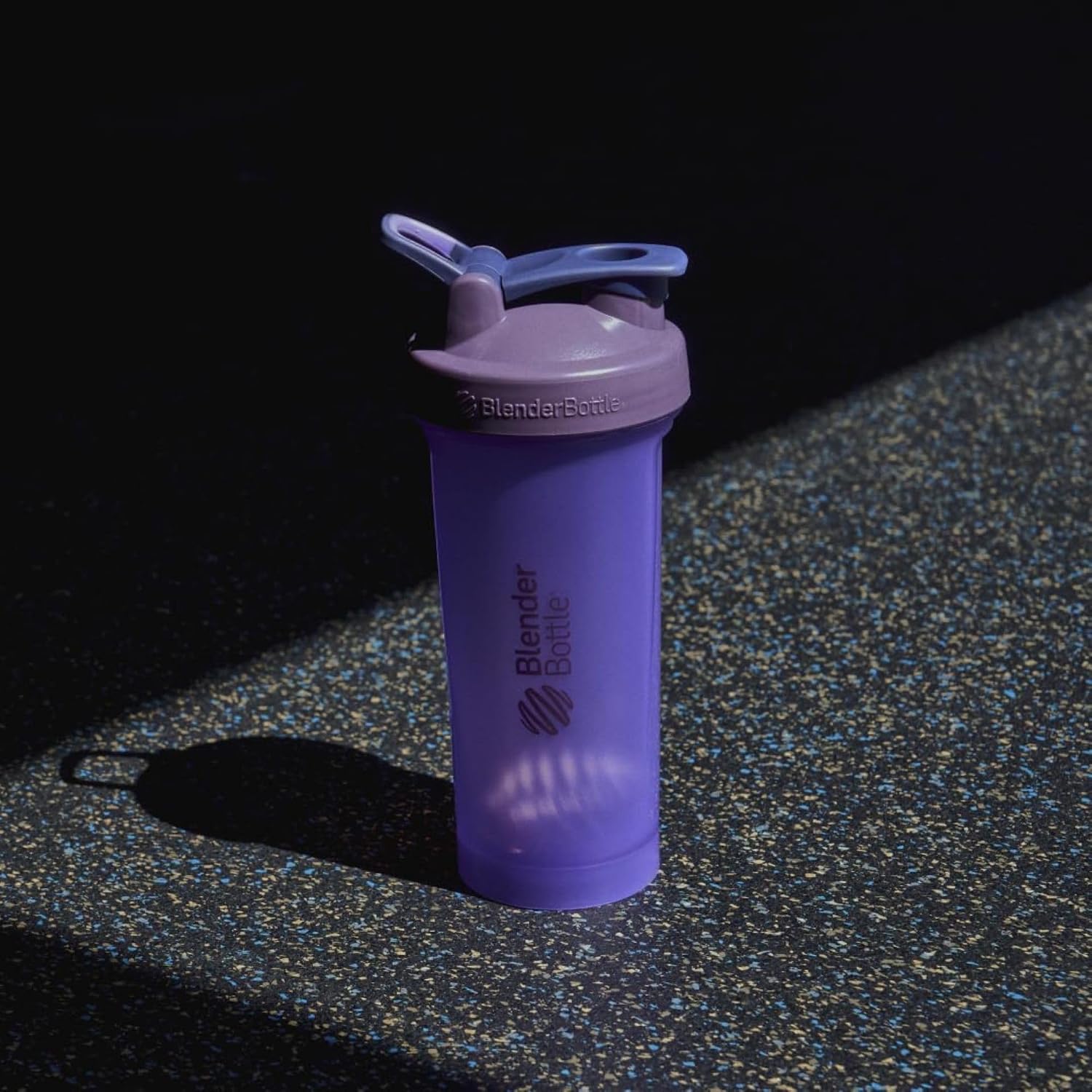 BlenderBottle Classic V2 Plastic Shaker Bottle 28 oz Purple